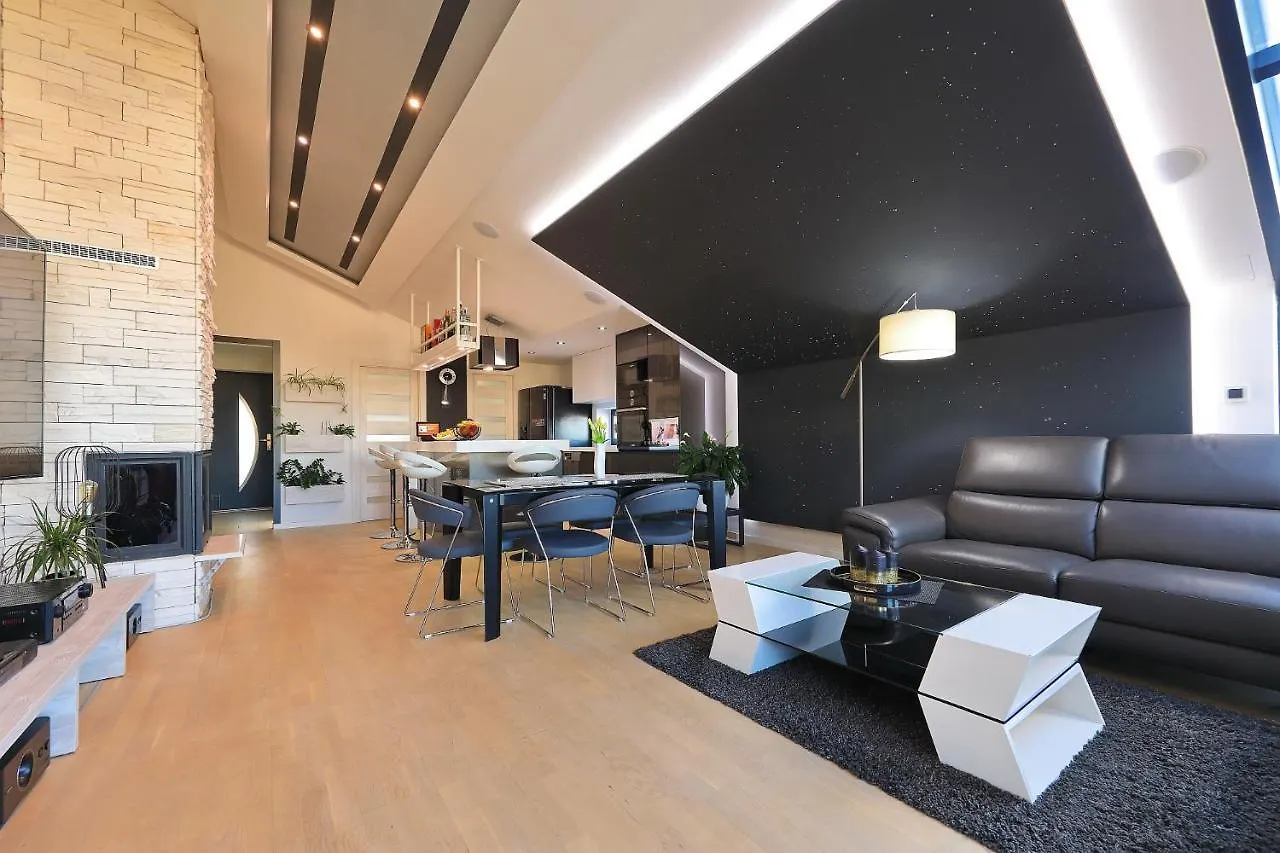 Villa Legacy, By The Beach, Kali Croatia